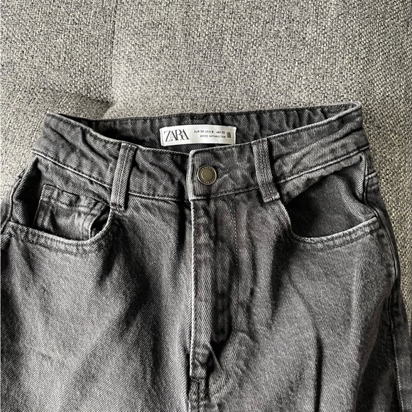 Zara Black mom Jeans - Picture 4 of 5